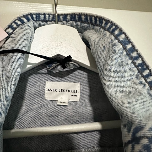 Avec Les Filles Light Ice Washed Denim Jacket - Picture 2 of 2